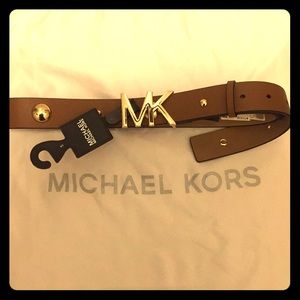 MICHAEL Michael Kors Accessories - *NEW! Authentic Michael Kors signature belt MICHAEL Michael Kors Accessories - *NEW! Authentic Michael Kors signature belt